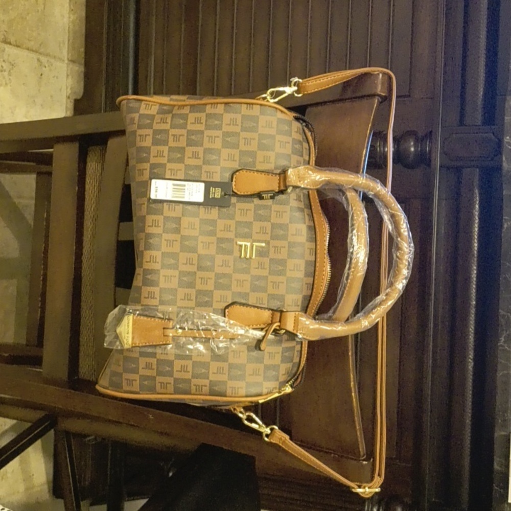 London Fog calla signature satchel